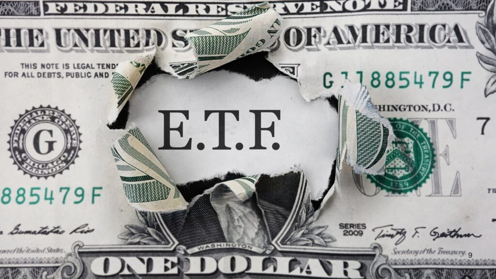 A graphic illustrating the rising popularity of ETFs as a modern investment choice in the financial market.