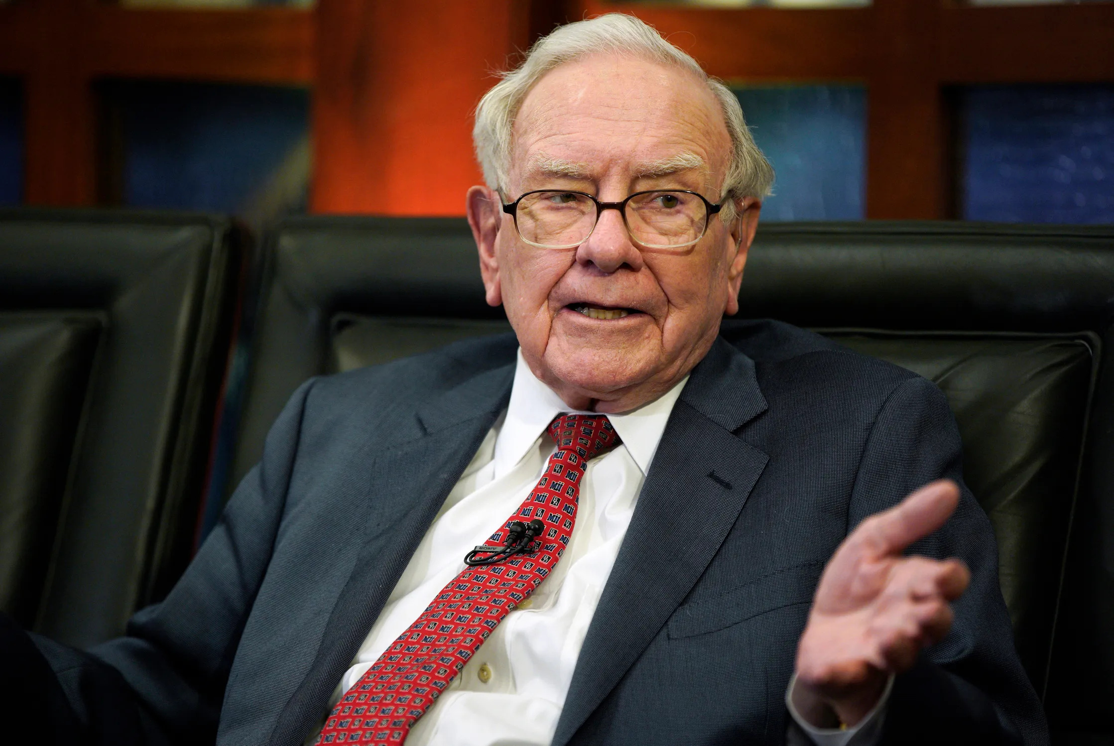 Buffett Backs Occidental Petroleum Again