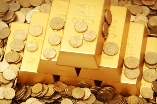 Gold Tops $4,000 Again After Trump’s China Tariff Warning-min