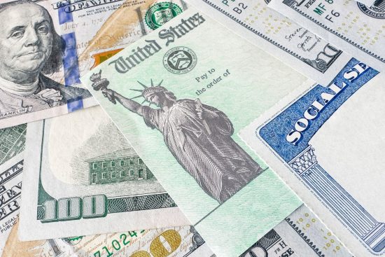 Trump Announces $2,000 Tariff Payout for Most Americans-min